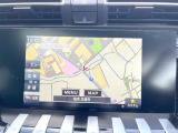 ●純正ナビ:一体感のあるナビは、高級感ある車内を演出してくれます。オーディオ機能も充実しておりますので、運転もより楽しめます♪