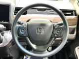 【純正革巻きステアリング】上質な革を使用することで、手にしっかり馴染みとても運転しやすいハンドルです♪