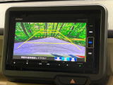 【バックカメラ】駐車時に後方がリアルタイム映像で確認できます。大型商業施設や立体駐車場での駐車時や、夜間のバック時に大活躍!運転スキルに関わらず、今や必須となった装備のひとつです!