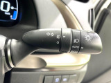 【オートライト】周りの明るさに応じて自動でヘッドライトの点灯・消灯ができる機能です!ライトの付け忘れ・消し忘れなどが無くなり、雨の日や夕方の走行も安心!トンネル通過時も便利ですね♪