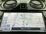 地図を画面に表示でき、現在地や周辺の道路を確認しながら目的地までの道順を把握できます。行き慣れない場所へのお出かけや、普段の道案内にも役立つ装備です。