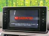 【メーカー純正ナビ】インテリアに溶け込むスタイリッシュな「専用設計」メーカーナビを装備♪視認性や操作性など基本性能にも優れ、より上質なカーライフをお楽しみいただけます。