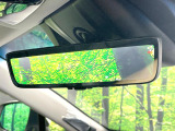 【デジタルインナーミラー】後席の大きな荷物や同乗者で後方が確認しづらい時でも安心!カメラが撮影した車両後方の映像をルームミラー内に表示。クリアな視界で状況の確認が可能です!