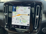 【9インチタッチスクリーン純正HDDナビ】「Apple Car Play」「Android Auto」対応のボルボ先進ナビゲーション「SENSUS」。最新地図データへ無料更新してお渡しします。