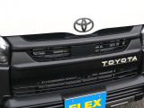 Reフロントグリルフードガーニッシュ!TOYOTA文字がおしゃれさを感じさせますね♪