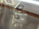 【ドライブレコーダー】ドライブレコーダー装備!走行中はもちろん、あおり運転や事故に遭遇した際、映像で記録し、万一のリスクに備えます。※記録用SDカードはお客様ご自身でご準備いただく必要があります。