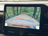 【バックカメラ】駐車時に後方がリアルタイム映像で確認できます。大型商業施設や立体駐車場での駐車時や、夜間のバック時に大活躍!運転スキルに関わらず、今や必須となった装備のひとつです!