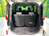 普段のお買い物や通勤、送迎等に十分な荷室スペースを確保しております。セカンドシートを倒すと、大きな荷物の積載も可能です♪