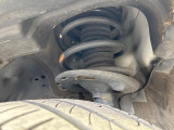 お車を安心してお乗りいただく為には、足回りの定期点検が欠かせません。サービスサポート(有償保証)では無料点検もご提供しており、安心のカーライフをお過ごしいただけるサポート体制が整っています。