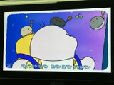 テレビ映像を楽しめる画面を装備しています。停車中の休憩時間などに番組を視聴でき、車内で過ごすひとときにも便利です。音声や画面の確認もしやすく、使い勝手に配慮されています。