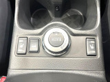 【シートヒーター】寒い日に重宝するシートヒーター!エアコンより早く温まってくれるので寒がりの人も安心ですね♪エアコンの温風は乾燥するから苦手、という方にもをおすすめです。