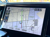 【メーカー純正ナビ】インテリアに溶け込むスタイリッシュな「専用設計」メーカーナビを装備♪視認性や操作性など基本性能にも優れ、より上質なカーライフをお楽しみいただけます。