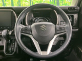 【純正革巻きステアリング】上質な革を使用することで、手にしっかり馴染みとても運転しやすいハンドルです♪