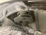 お車を安心してお乗りいただく為には、足回りの定期点検が欠かせません。サービスサポート(有償保証)では無料点検もご提供しており、安心のカーライフをお過ごしいただけるサポート体制が整っています。