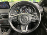 【純正革巻きステアリング】上質な革を使用することで、手にしっかり馴染みとても運転しやすいハンドルです♪