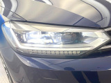 ●LEDヘッドライト:夜間走行時も良好な視界を確保し安心して運転できる高輝度LEDヘッドライトを装備!点灯速度が早く、消費電力も抑えられています。