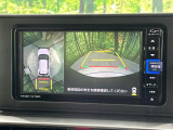 【パノラマモニター】専用のカメラにより、上から見下ろしたような視点で360度クルマの周囲を確認することができます☆死角部分も確認しやすく、狭い場所での切り返しや駐車もスムーズに行えます。