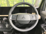 【ステアリングスイッチ】運転中、前方から目線をそらすことなく、オーディオ等の操作が可能な便利機能!安心&快適なドライブを演出してくれます♪