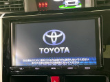 【大画面ナビ】人気の大型9インチナビを装備。存在感のある大画面はインパクト大!ナビ利用時のマップ表示は見やすく、テレビやDVDは臨場感がアップ!いつものドライブがグッと楽しくなります♪