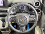 【ステアリングスイッチ】運転中、前方から目線をそらすことなく、オーディオ等の操作が可能な便利機能!安心&快適なドライブを演出してくれます♪