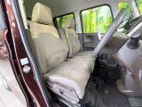 運転席シート廻りは使用感も少なく、良好な状態となっています。丁寧に使われていたことがよくわかりますね。