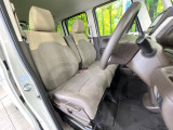 運転席シート廻りは使用感も少なく、良好な状態となっています。丁寧に使われていたことがよくわかりますね。