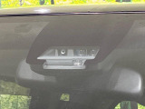 【トヨタセーフティセンスC】走行中に前方の車両等を認識し、衝突しそうな時は警報とブレーキで衝突回避と被害軽減をアシスト。より安全にドライブをお楽しみいただけます。