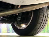 お車を安心してお乗りいただく為には、足回りの定期点検が欠かせません。サービスサポート(有償保証)では無料点検もご提供しており、安心のカーライフをお過ごしいただけるサポート体制が整っています。