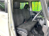 運転席シート廻りは使用感も少なく、良好な状態となっています。丁寧に使われていたことがよくわかりますね。