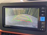 【バックカメラ】駐車時に後方がリアルタイム映像で確認できます。大型商業施設や立体駐車場での駐車時や、夜間のバック時に大活躍!運転スキルに関わらず、今や必須となった装備のひとつです!
