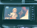 停車中にテレビ映像を楽しめるモニターを装備しています。画面上で映像を確認でき、休憩時間など車を停めて過ごすひとときに活用いただけます。