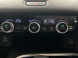 【 オートエアコン 】車内温度を感知して自動で温度調整をしてくれるのでいつでも快適な車内空間を創り上げます。