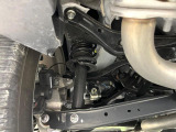 お車を安心してお乗りいただく為には、足回りの定期点検が欠かせません。サービスサポート(有償保証)では無料点検もご提供しており、安心のカーライフをお過ごしいただけるサポート体制が整っています。