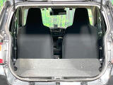 普段のお買い物や通勤、送迎等に十分な荷室スペースを確保しております。セカンドシートを倒すと、大きな荷物の積載も可能です♪