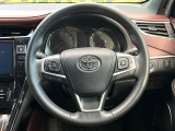 【純正革巻きステアリング】上質な革を使用することで、手にしっかり馴染みとても運転しやすいハンドルです♪