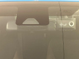 【トヨタセーフティセンス】走行中に前方の車両等を認識し、衝突しそうな時は警報とブレーキで衝突回避と被害軽減をアシスト。より安全にドライブをお楽しみいただけます。