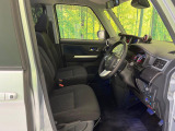 運転席シート廻りは使用感も少なく、良好な状態となっています。丁寧に使われていたことがよくわかりますね。