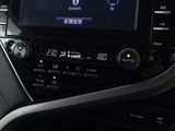 ★使いやすさや安全性を追求したステアリング周り!高級車ゆえにスイッチ類が多いのも特徴ですね!考え尽くされた配置ですぐに使いこなす事が出来ますのでご安心下さい!是非、体感してみて下さい!!