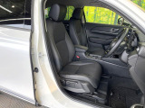 運転席シート廻りは使用感も少なく、良好な状態となっています。前オーナー様が丁寧に使っていたことがよくわかりますね。