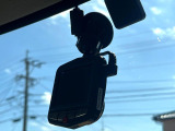 【ドライブレコーダー】ドライブレコーダー装備!走行中はもちろん、あおり運転や事故に遭遇した際、映像で記録し、万一のリスクに備えます。※記録用SDカードはお客様ご自身でご準備いただく必要があります。