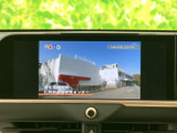 停車中にテレビ番組を画面で視聴でき、休憩時間の過ごし方を広げてくれます。映像と字幕を大きく確認しやすい表示で、目的地でひと息つく時間にもお楽しみいただけます。