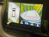 【全方位モニター用カメラ】専用のカメラにより、上から見下ろしたような視点で360度クルマの周囲を確認することができます☆死角部分も確認しやすく、狭い場所での切り返しや駐車もスムーズに行えます。