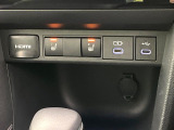 【シートヒーター】寒い日に重宝するシートヒーター!エアコンより早く温まってくれるので寒がりの人も安心ですね♪エアコンの温風は乾燥するから苦手、という方にもをおすすめです。