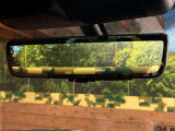 【デジタルルームミラー】後席の大きな荷物や同乗者で後方が確認しづらい時でも安心!カメラが撮影した車両後方の映像をルームミラー内に表示。クリアな視界で状況の確認が可能です!
