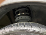 お車を安心してお乗りいただく為には、足回りの定期点検が欠かせません。サービスサポート(有償保証)では無料点検もご提供しており、安心のカーライフをお過ごしいただけるサポート体制が整っています。