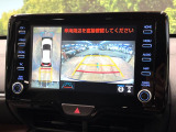 【パノラミックビューモニター】専用のカメラにより、上から見下ろしたような視点で360度クルマの周囲を確認することができます☆死角部分も確認しやすく、狭い場所での切り返しや駐車もスムーズに行えます。
