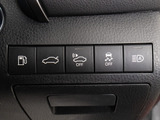 ★使いやすさや安全性を追求したステアリング周り!高級車ゆえにスイッチ類が多いのも特徴ですね!考え尽くされた配置ですぐに使いこなす事が出来ますのでご安心下さい!是非、体感してみて下さい!!