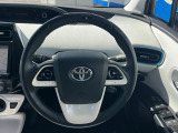 【純正革巻きステアリング】上質な革を使用することで、手にしっかり馴染みとても運転しやすいハンドルです♪