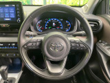【純正革巻きステアリング】上質な革を使用することで、手にしっかり馴染みとても運転しやすいハンドルです♪