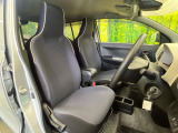 運転席シート廻りは使用感も少なく、良好な状態となっています。丁寧に使われていたことがよくわかりますね。